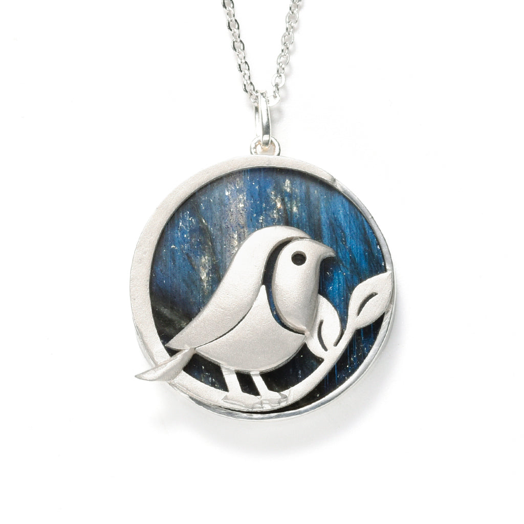 Creative lovely natural crystal jewelry  labrador bird pendant high-quality