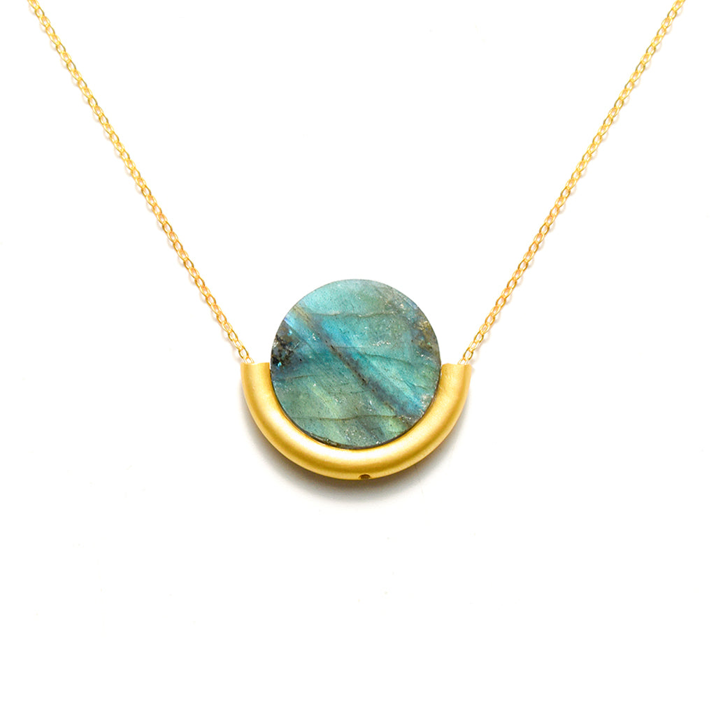 High-end design disc gold pendant