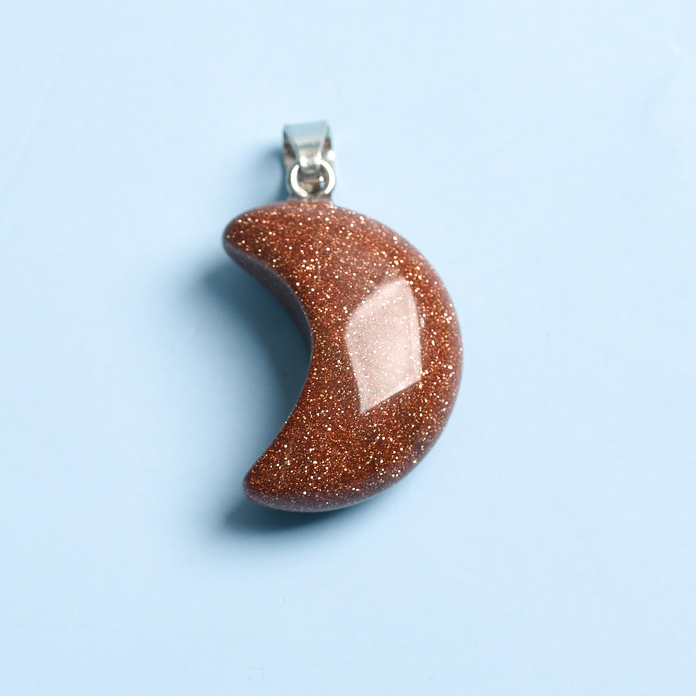 Natural crystal moon pendant a large number of inventory manufacturers direct many styles