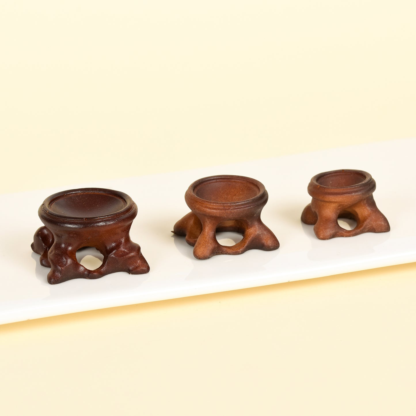 Resin imitation wood stand