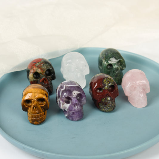 Carving skulls carved skull engraving crystal skull crystal wholesale gift factory outlet