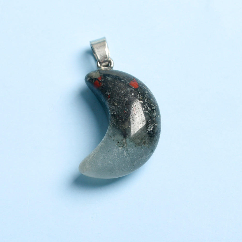 Natural crystal moon pendant a large number of inventory manufacturers direct many styles