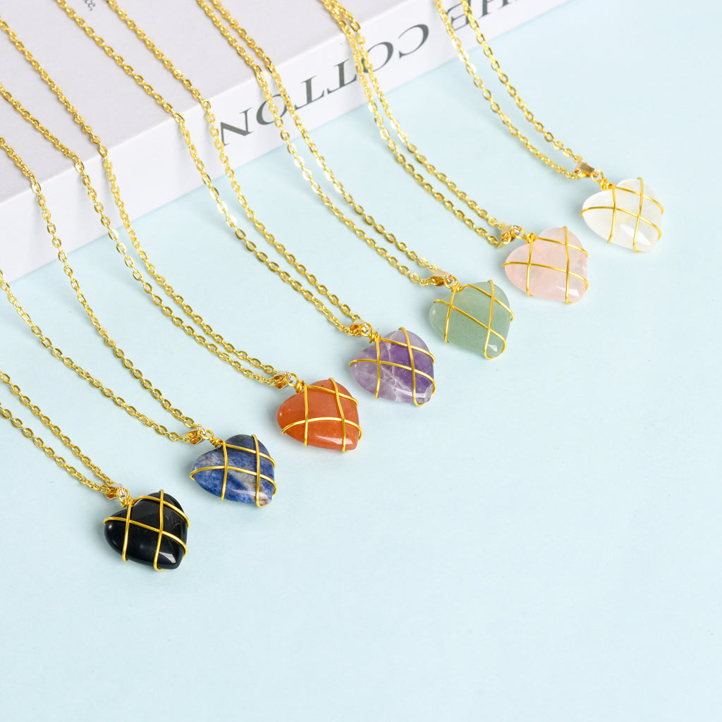 Natural crystal love silk selling new multi - color optional collar pink crystal personality necklace round pendant