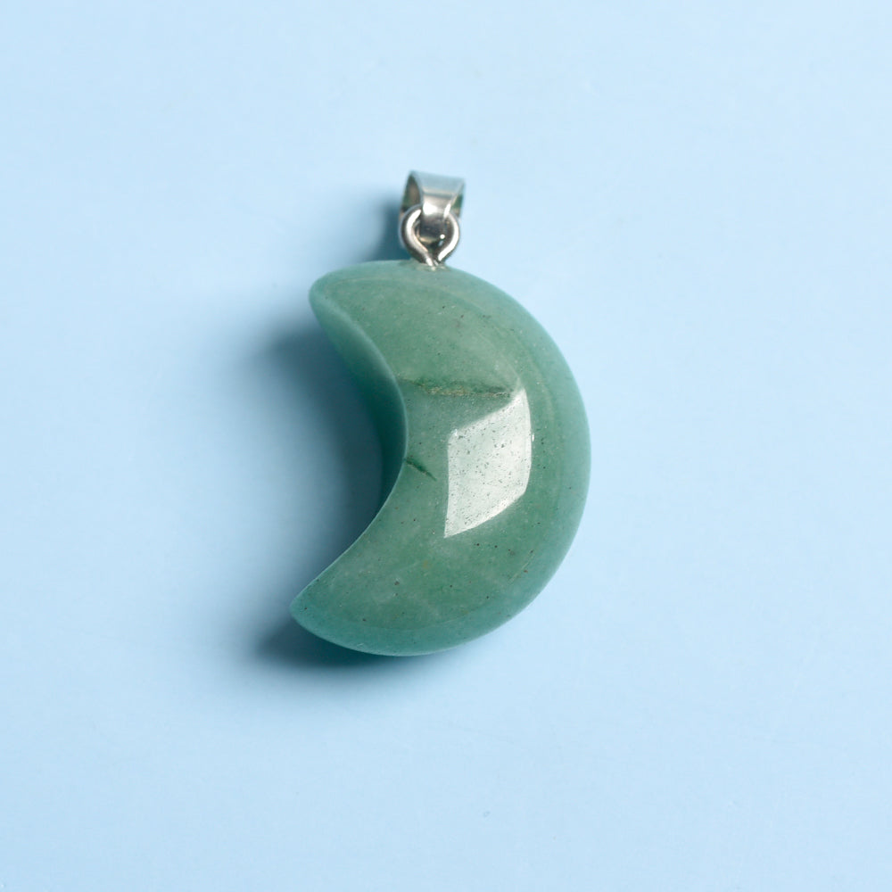 Natural crystal moon pendant a large number of inventory manufacturers direct many styles