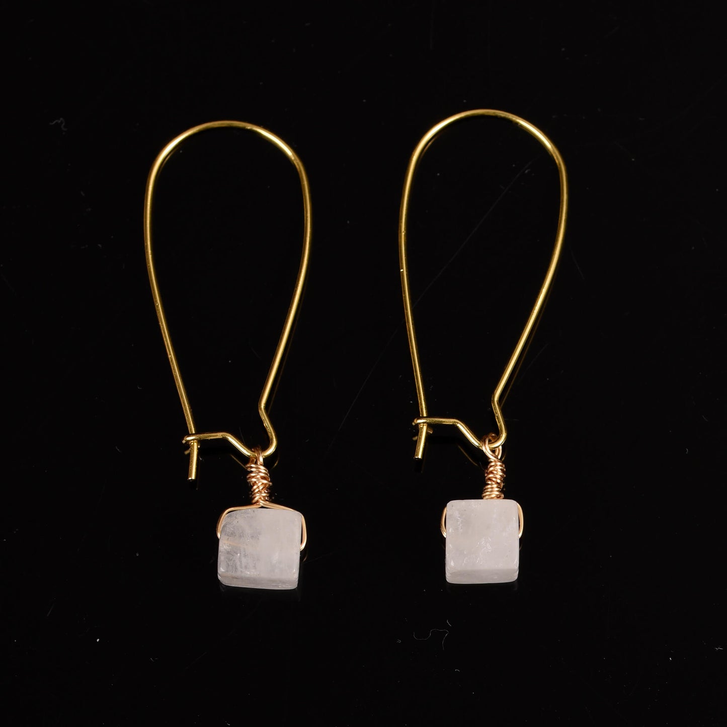 Natural Crystal  Cube  Earrings Ear line Create personalized Gifts