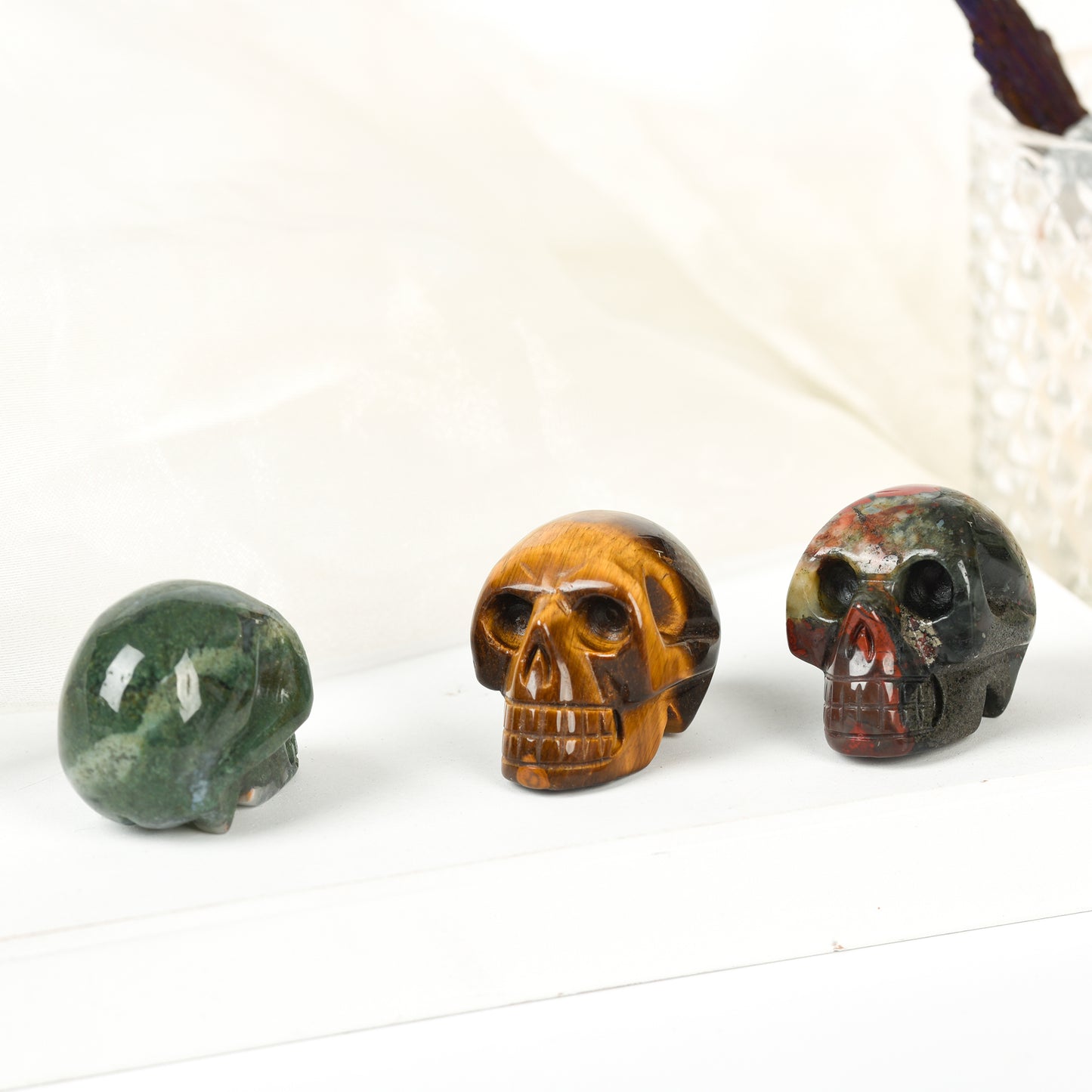 Carving skulls carved skull engraving crystal skull crystal wholesale gift factory outlet