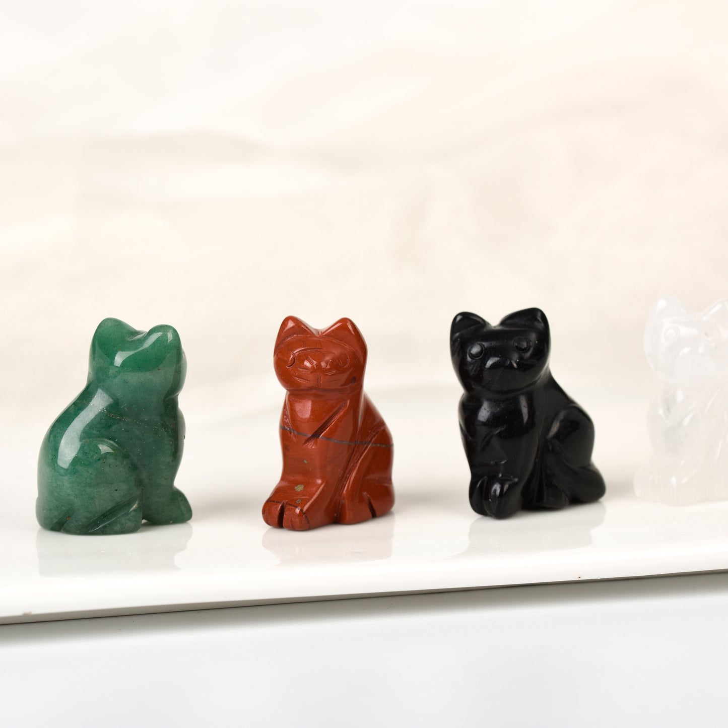 Crystal cat crystal wholesale natural engraving Factory direct sale