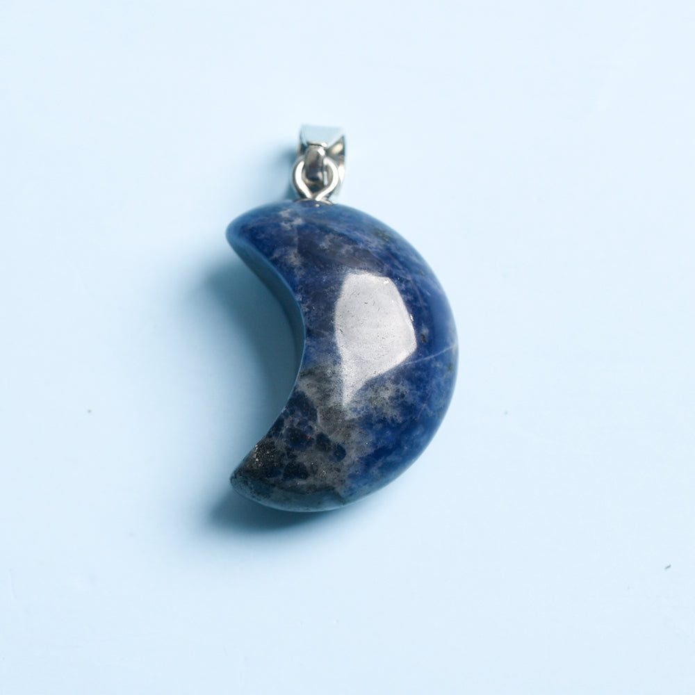 Natural crystal moon pendant a large number of inventory manufacturers direct many styles