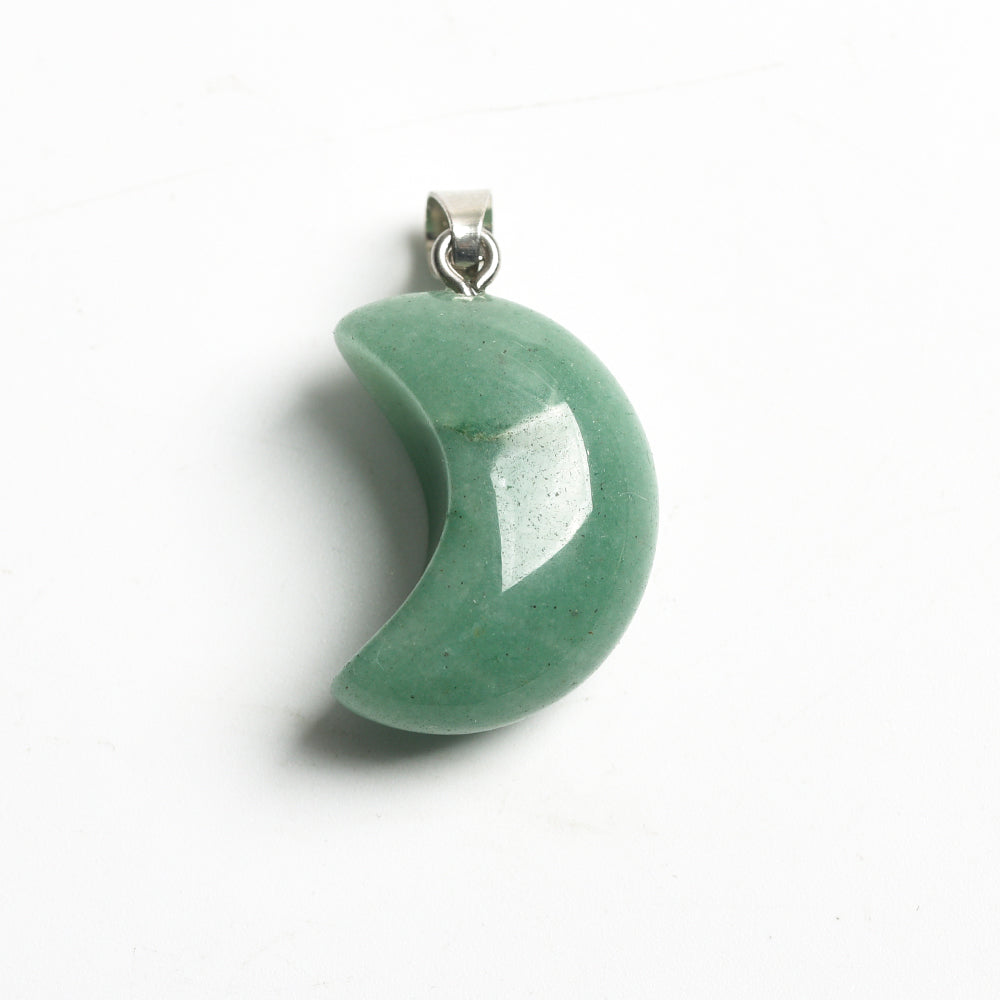 Natural crystal moon pendant a large number of inventory manufacturers direct many styles