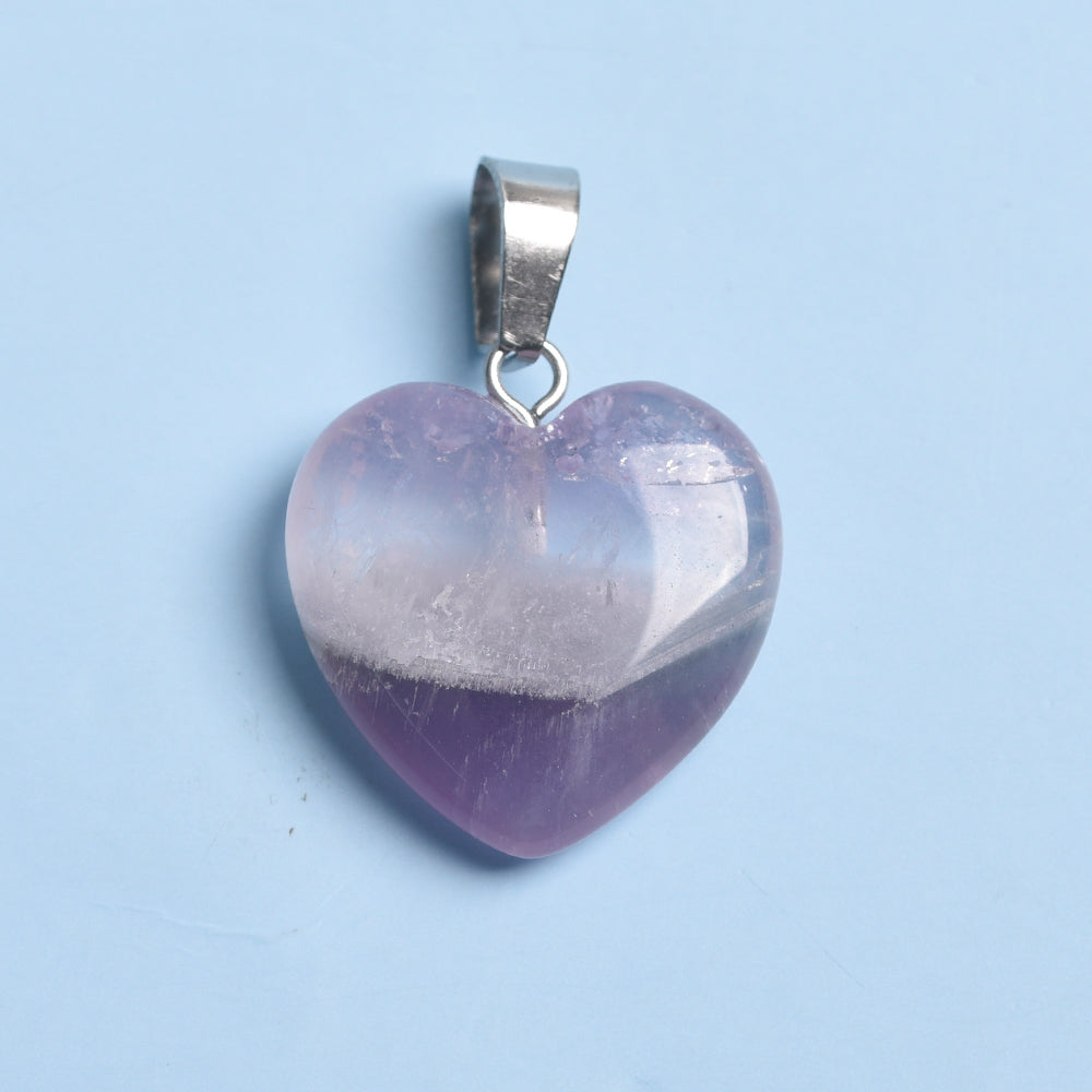 Natural crystal love pendant a large number of inventory manufacturers direct sales of more than many styles