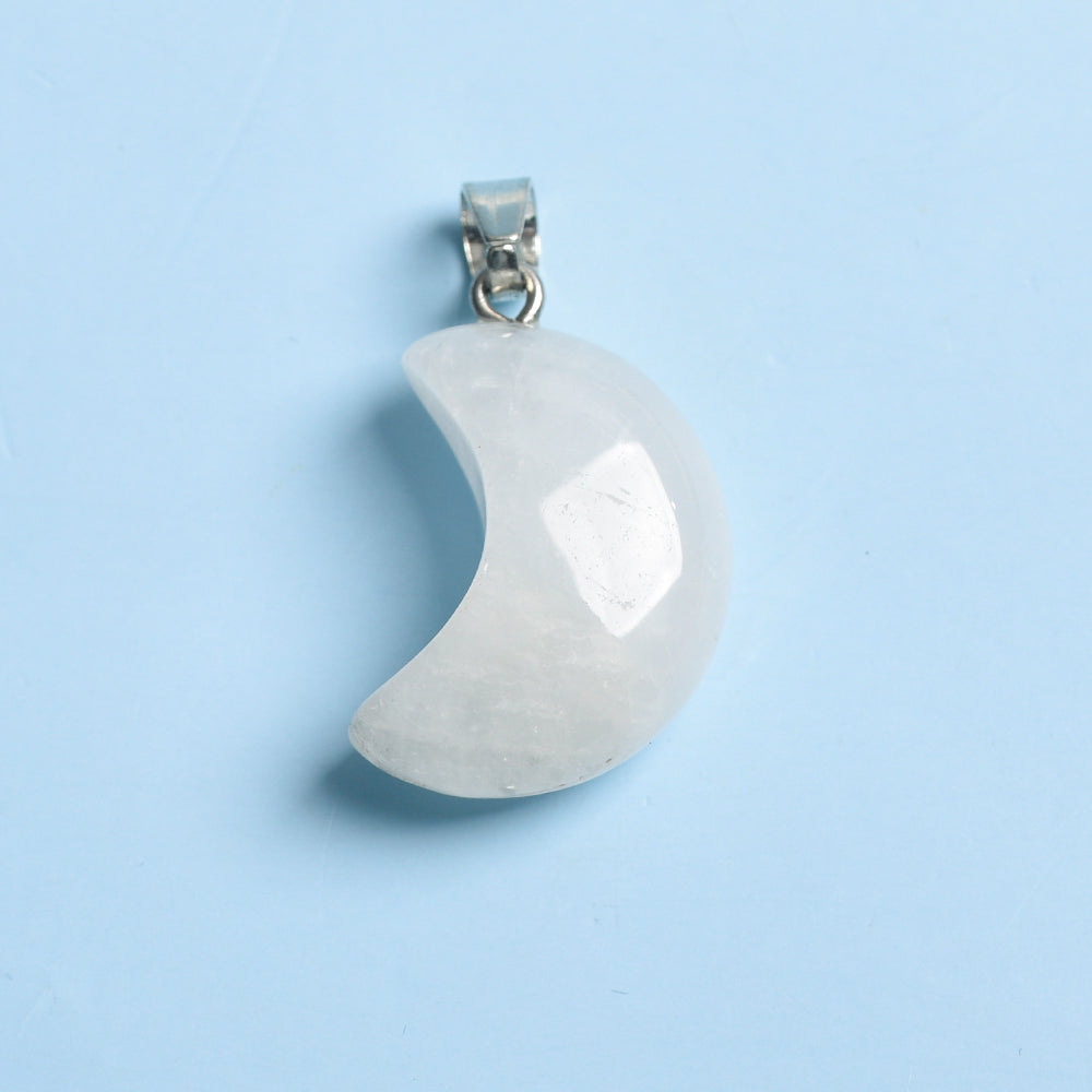 Natural crystal moon pendant a large number of inventory manufacturers direct many styles