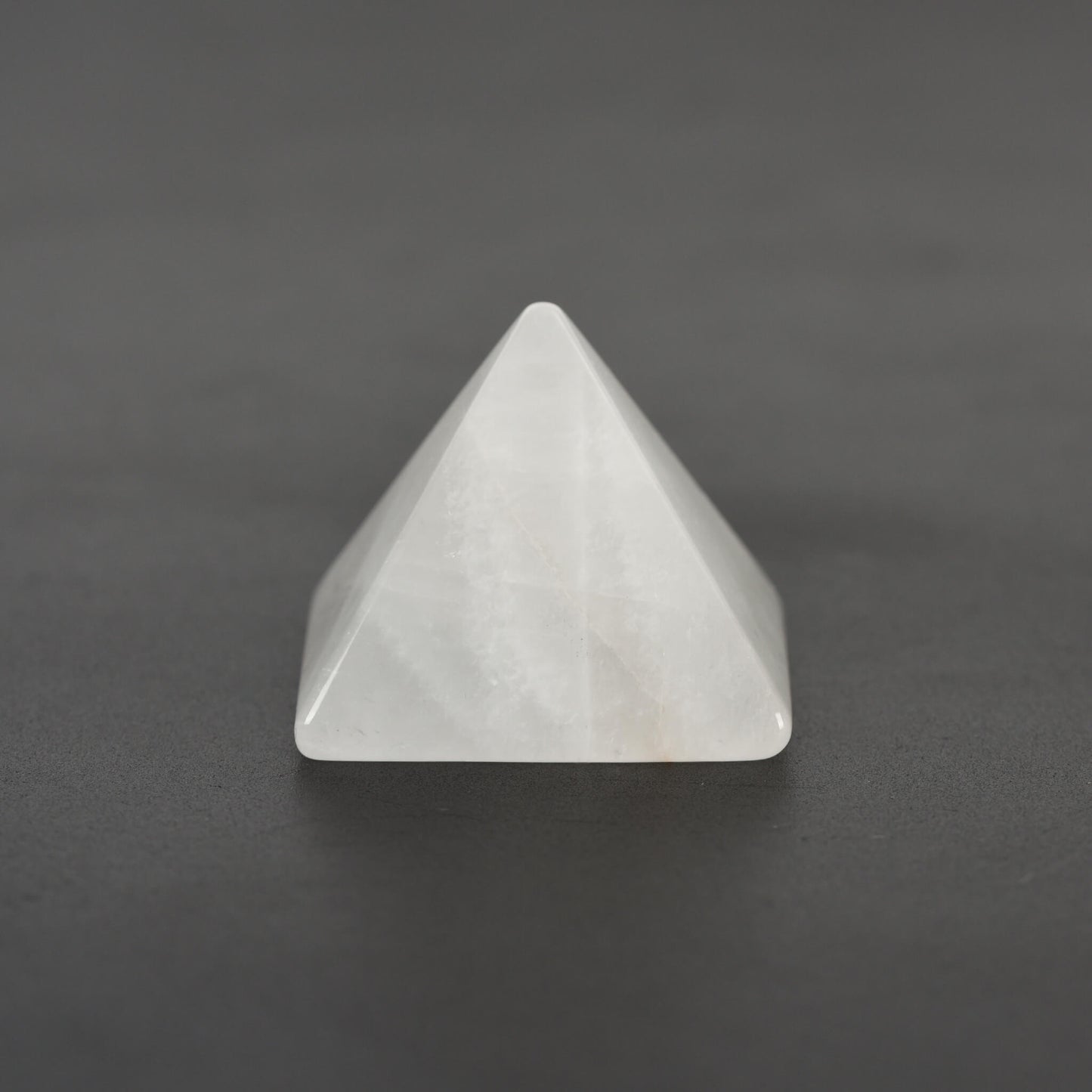 Crystal engraving Pyramid carving Factory production Wholesale Genuine