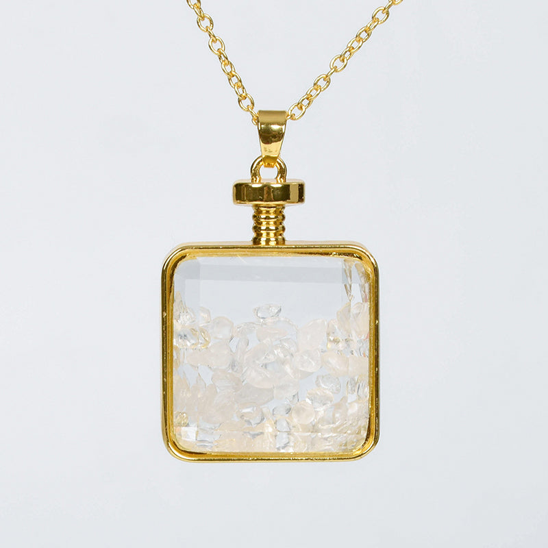 Amazon's hot new multi-color optional neckwear rubble square powder crystal simple personality necklace circular pendant